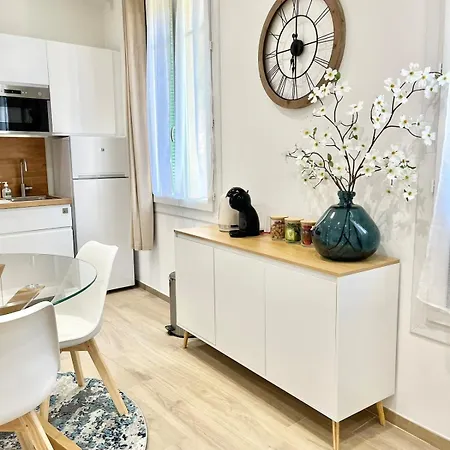 Delightful 3 Star Monaco Train Station Appartement